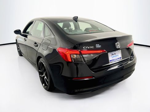 Used 2023 Honda Civic Sport image 7