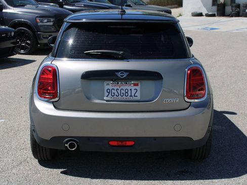 Used 2020 MINI Cooper 2-Door Hardtop FWD image 5