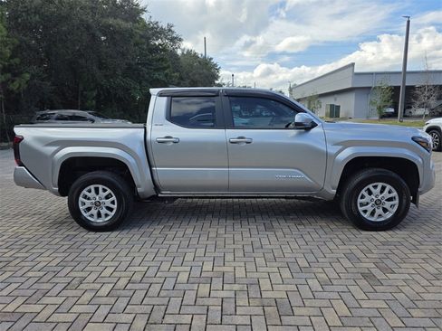 Certified 2025 Toyota Tacoma SR5 image 12