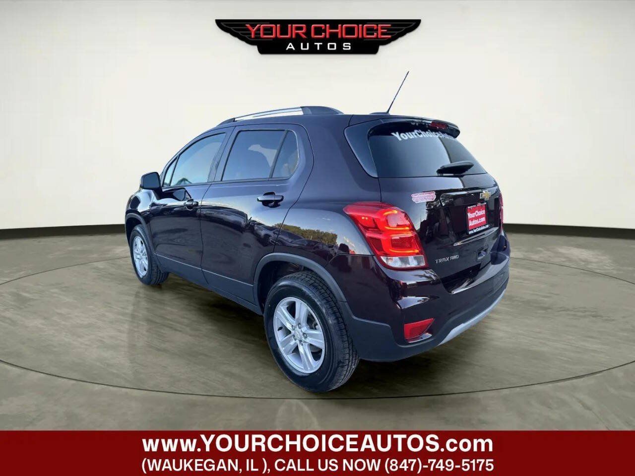 Used 2022 Chevrolet Trax LT w/ LT Convenience Package AWD/4WD image 3