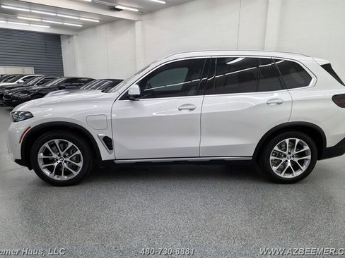 Used 2026 BMW X5 xDrive50e AWD/4WD image 5