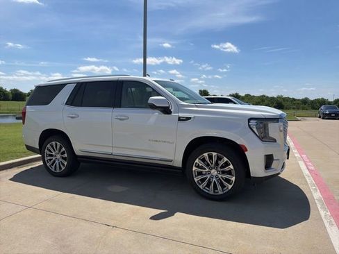 Used 2023 GMC Yukon Denali AWD/4WD image 7