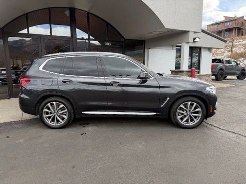 Used 2019 BMW X3 xDrive30i w/ Premium Package AWD/4WD image 5