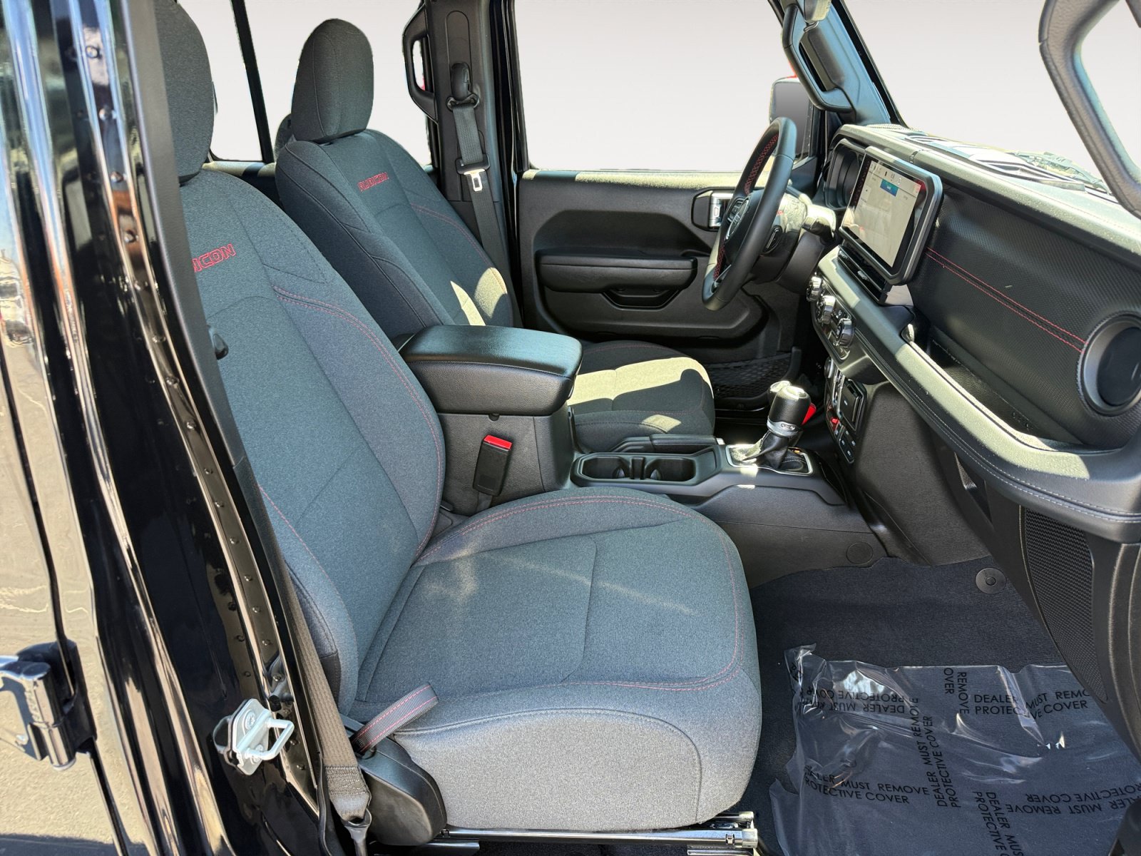 Used 2024 Jeep Gladiator Rubicon AWD/4WD image 19