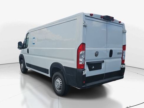 Used 2025 RAM ProMaster 2500 w/ Convenience Group FWD image 7