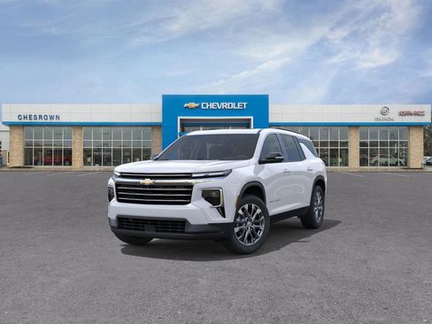 New 2026 Chevrolet Traverse LT image 8