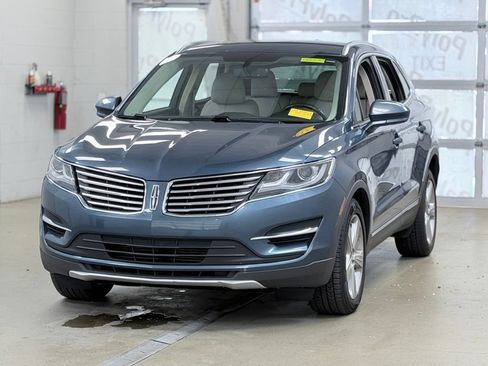 Used 2018 Lincoln MKC Premiere FWD image 3