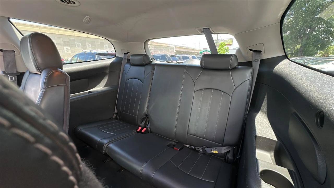 Used 2014 Buick Enclave Leather FWD image 27