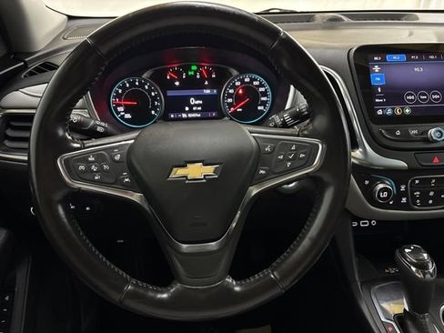 Used 2021 Chevrolet Equinox Premier FWD image 62