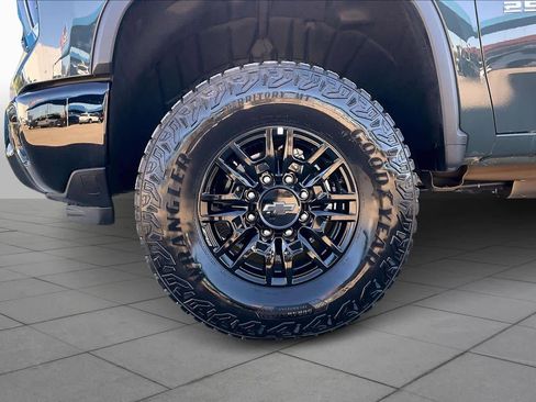 Used 2026 Chevrolet Silverado 2500 ZR2 image 11
