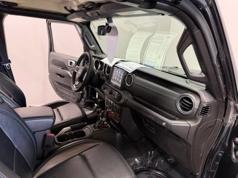 Used 2022 Jeep Wrangler Unlimited Rubicon 4xe w/ Cold Weather Group AWD/4WD image 25