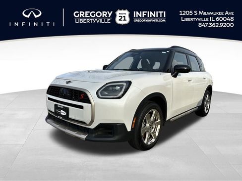 Used 2025 MINI Cooper Countryman S image 1