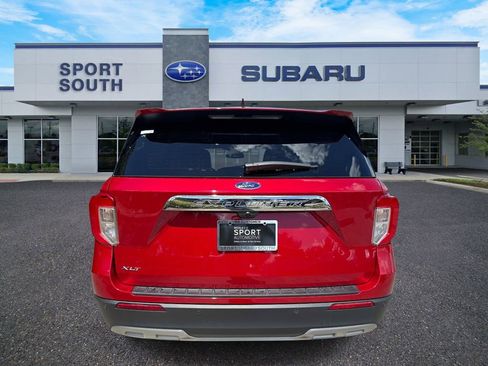 Used 2023 Ford Explorer XLT w/ Equipment Group 202A RWD image 4