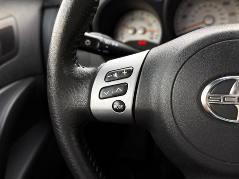 Used 2006 Scion tC image 30