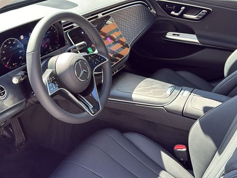 New 2026 Mercedes-Benz E 350 4MATIC Sedan image 27