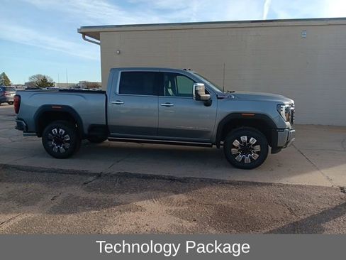 New 2026 GMC Sierra 2500 Denali w/ Denali Reserve Package image 3