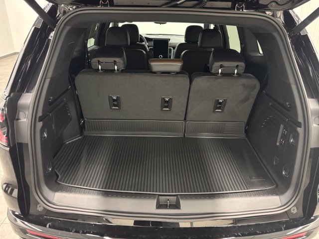 Used 2026 GMC Acadia Denali Ultimate w/ LPO, All-Weather Package AWD/4WD image 10