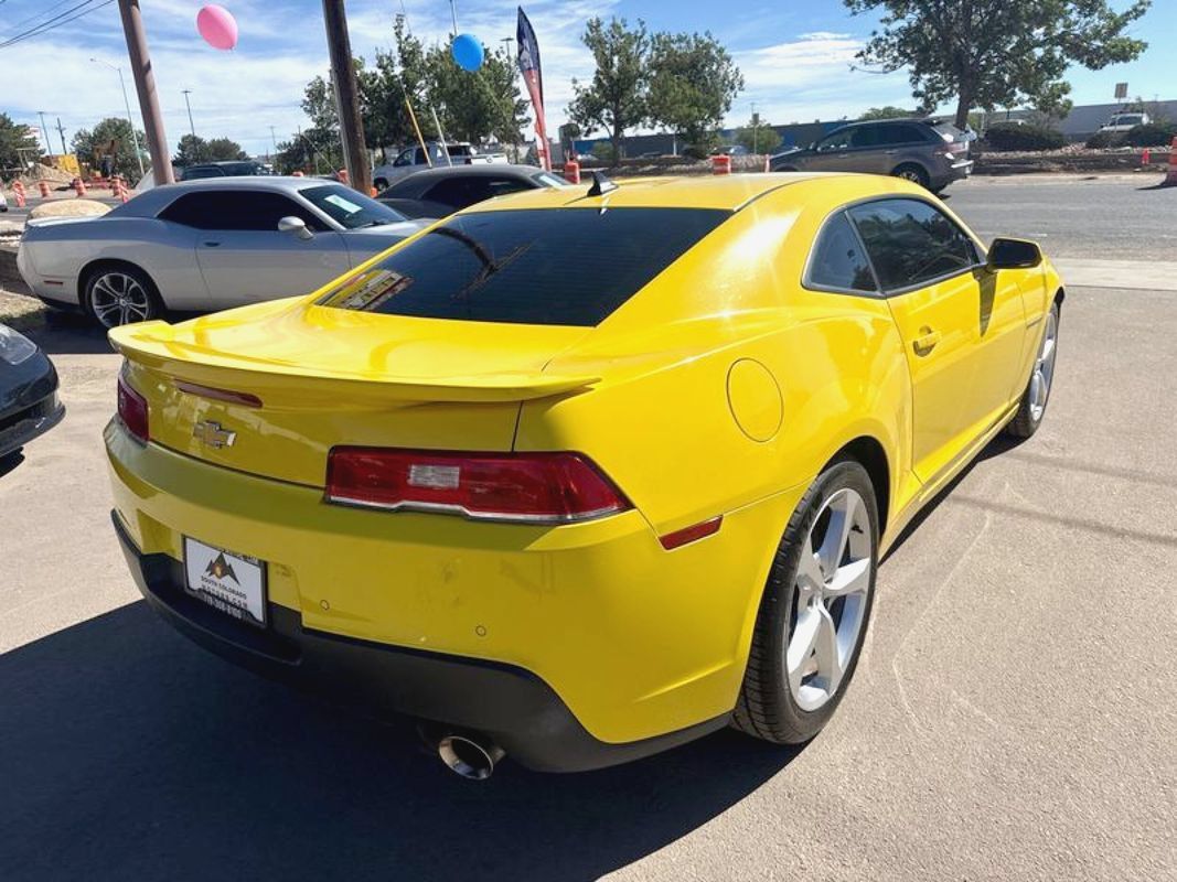 Used 2015 Chevrolet Camaro SS RWD image 7
