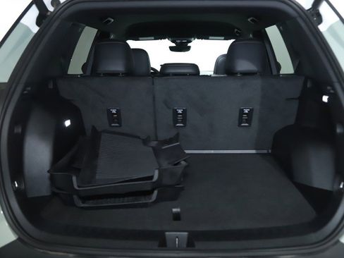 Used 2025 Chevrolet Equinox ACTIV w/ Safety and Technology Package image 29