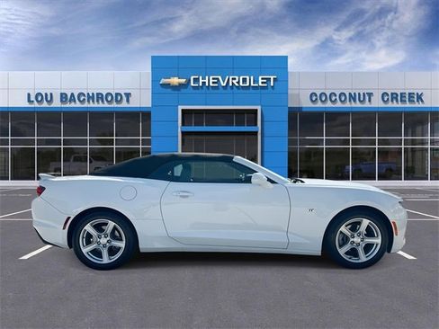 Used 2023 Chevrolet Camaro LT image 9