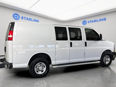 Used 2024 Chevrolet Express 2500 Work Van w/ Driver Convenience Package image 10