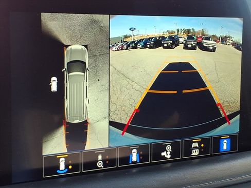 Used 2022 Chevrolet Suburban Z71 w/ Luxury Package image 26