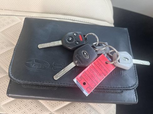 Used 2011 Subaru Legacy 2.5i Premium w/ All-Weather Pkg image 6