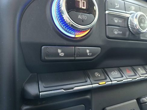 Used 2021 GMC Sierra 1500 Elevation image 30