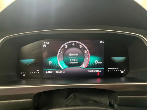 Certified 2024 Volkswagen Tiguan SE R-Line image 22