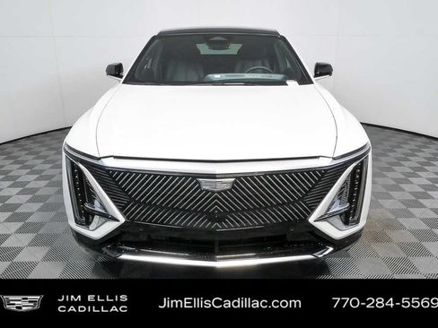 Used 2025 Cadillac Lyriq Luxury w/ LPO, Floor Liner Package AWD/4WD image 34