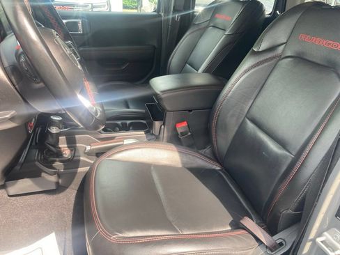 Used 2020 Jeep Wrangler Unlimited Rubicon w/ Dual Top Group AWD/4WD image 26