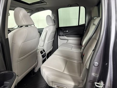 Used 2017 Honda Ridgeline RTL-E image 12