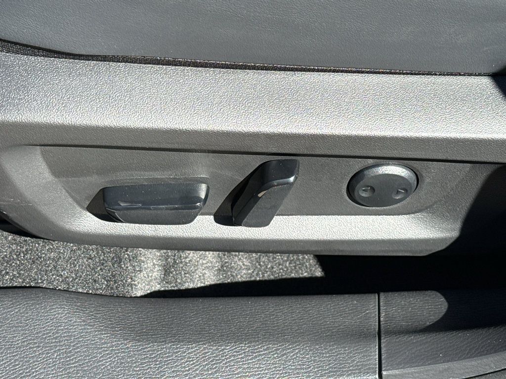 New 2026 Nissan Rogue SL AWD/4WD image 14