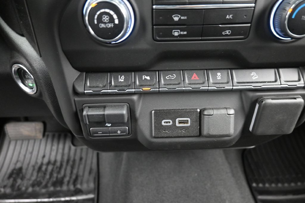 Used 2025 Chevrolet Silverado 2500 Custom AWD/4WD image 19