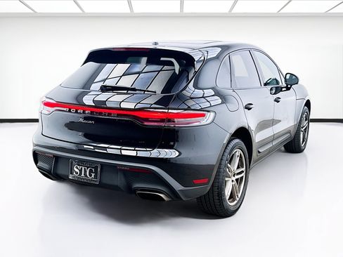 Used 2025 Porsche Macan AWD/4WD image 4