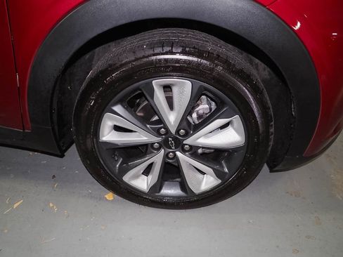 Used 2023 Chevrolet Bolt EUV LT w/ Convenience Package image 33