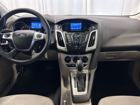 Used 2014 Ford Focus SE FWD image 13