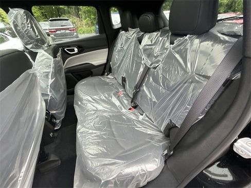 New 2025 Jeep Compass Limited w/ Sun & Sound Group image 12