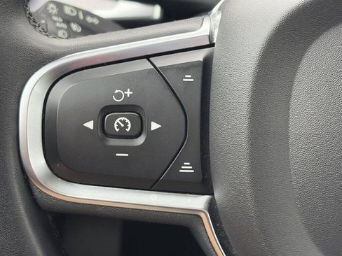 Used 2024 Volvo S60 B5 Core image 20