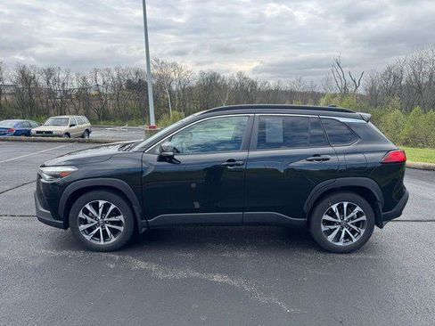 Certified 2023 Toyota Corolla Cross XLE w/ Convenience Package image 6