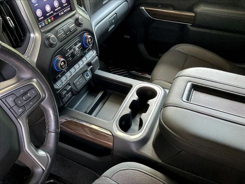 Used 2020 Chevrolet Silverado 1500 RST AWD/4WD image 19