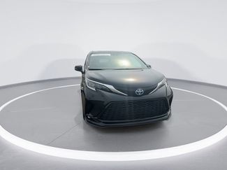 Used 2024 Toyota Sienna XSE w/ XSE Premium Package video 3