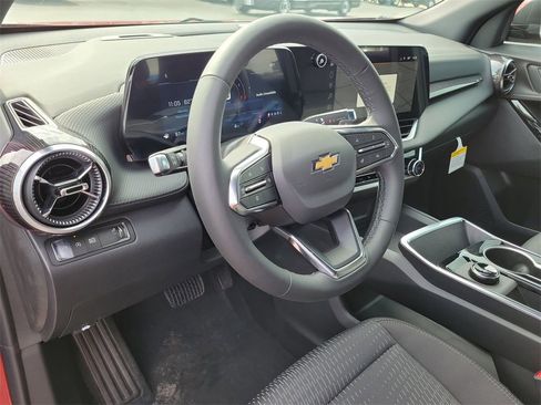 New 2026 Chevrolet Equinox LT image 10