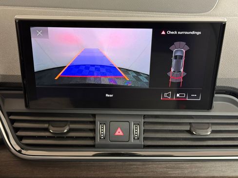 Certified 2024 Audi Q5 e Premium image 28
