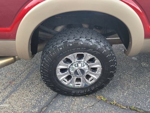 Used 2014 Ford F250 Lariat w/ FX4 Off-Road Package AWD/4WD image 13