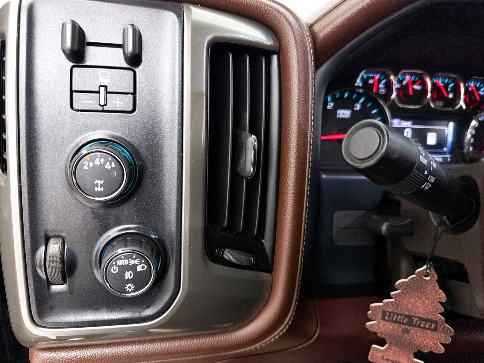Used 2019 Chevrolet Silverado 3500 High Country w/ Duramax Plus Package AWD/4WD image 10