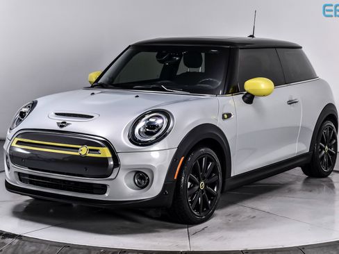 Used 2021 MINI Cooper SE w/ 8.8" Touchscreen Nav Package image 2