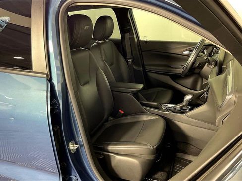 Used 2024 Buick Encore GX Sport Touring image 10