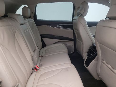 Used 2017 Lincoln MKX Select w/ Select Plus Package FWD image 19