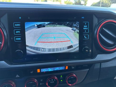 Used 2018 Toyota Tacoma TRD Pro AWD/4WD image 21